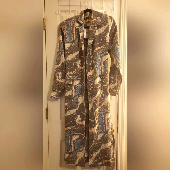 Women's AFRM RIKA Trench Coat Abstract Snake - Picture 3 of 6